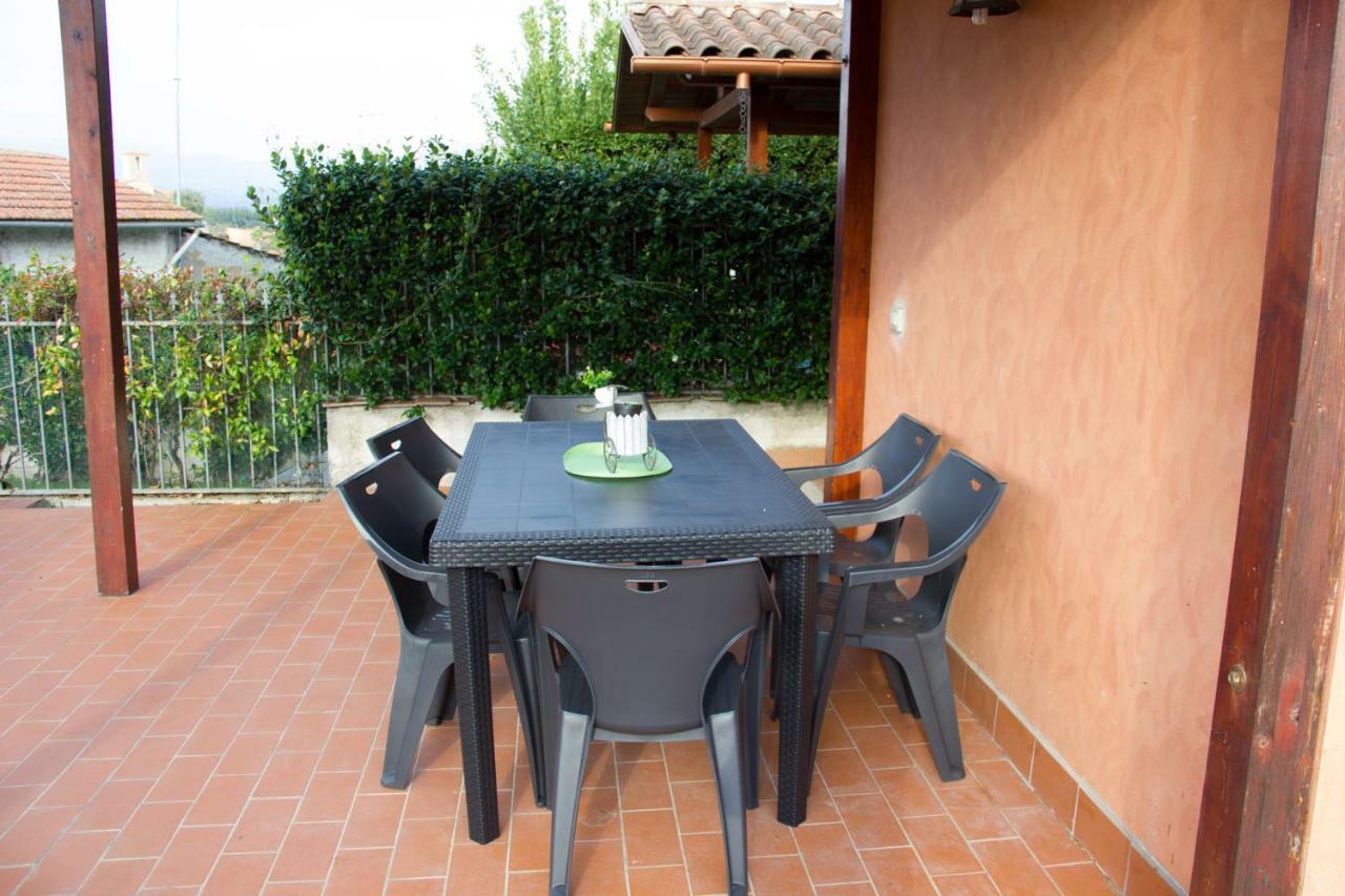 Monica'S Villa Fiano Romano Exterior foto